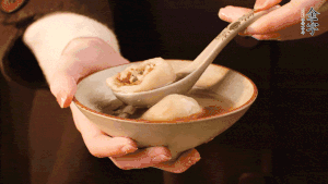 新的一年，我們還是要吃好喝好哦，祝大家元宵快樂！